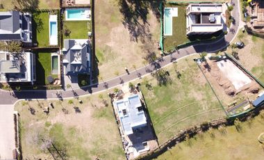 Lote en VENTA en Barrio Cerrado en Las Lomas de San Isidro