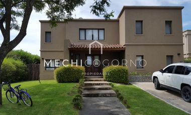 Casa 3 dormitorios venta en San Isidro Labrador, Villa Nueva