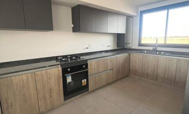 VENTA DE HERMOSO DUPLEX - 3 DORM - SOLARES DE MANANTIALES