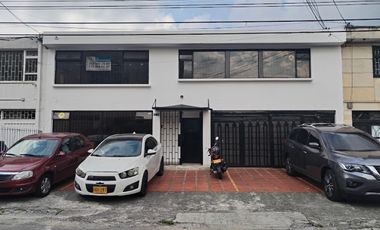 ARRIENDO CASA COMERCIAL EN LA CASTELLANA