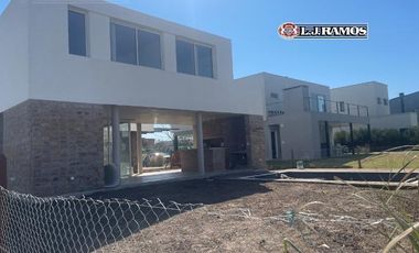 Casa en Puertos del Lago