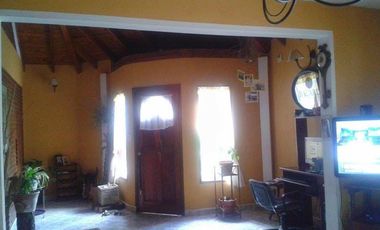 Casa en venta - 3 Dormitorios 2 Baños - Cochera - 180Mts2 - San Bernardo