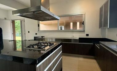 Casa en Venta en Cañuelas Country 4 dormitorios 4 baños con pileta