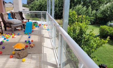 Casa en venta - 3 Dormitorios 2 Baños - Cocheras - 360Mts2 - Chapadmalal, General Pueyrredón