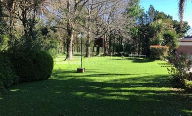 Daniela Esteche Realty & Home  Pilar del Lago Casa en excelente lote
