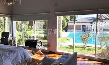 Daniela Esteche Realty & Home  Pilar del Lago Casa en excelente lote