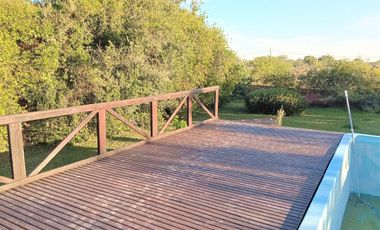 Casa en venta con pileta, en Los Talas. Berisso