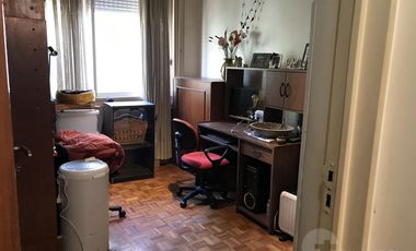 Venta Departamento 3 Ambientes con Balcón y Cochera en Belgrano