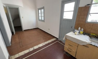 Casa 3 dormitorios con balcón y garage en b° Juniors (APPTO BANCOR)