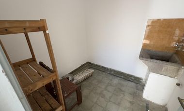 Casa 3 dormitorios con balcón y garage en b° Juniors (APPTO BANCOR)