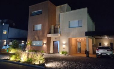 Casa en venta CASUARINAS PREMIUN CANNING