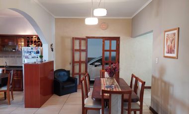 VENDO CASA CENTRICA EN FIRMAT