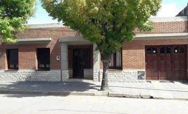 VENDO CASA CENTRICA EN FIRMAT