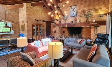 CASA EN VENTA EN AVANDARO, A UNOS PASOS DEL CLUB DE GOLF