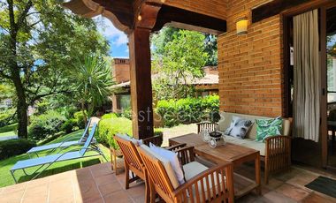 CASA EN VENTA EN AVANDARO, A UNOS PASOS DEL CLUB DE GOLF
