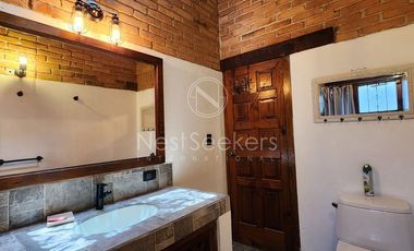 CASA EN VENTA EN AVANDARO, A UNOS PASOS DEL CLUB DE GOLF