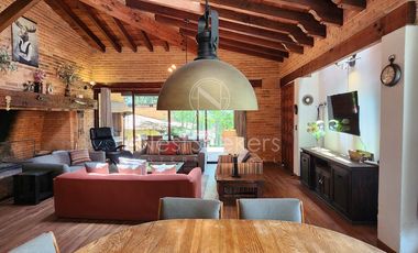 CASA EN VENTA EN AVANDARO, A UNOS PASOS DEL CLUB DE GOLF