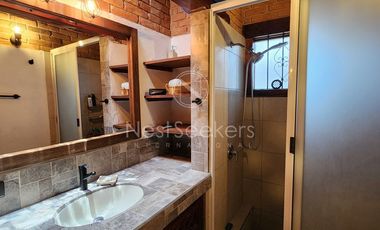CASA EN VENTA EN AVANDARO, A UNOS PASOS DEL CLUB DE GOLF