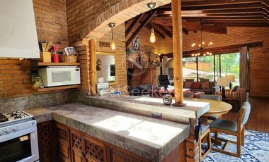 CASA EN VENTA EN AVANDARO, A UNOS PASOS DEL CLUB DE GOLF
