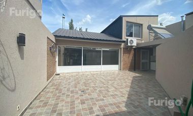 Casa en venta en Coronel Arnold