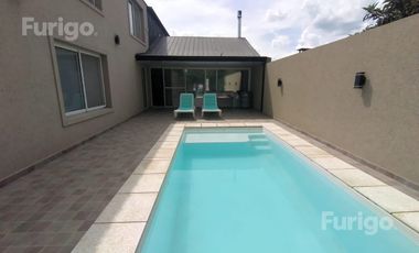 Casa en venta en Coronel Arnold