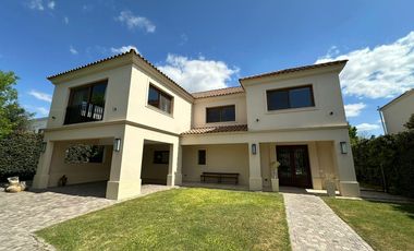 Casa en alquiler en El Encuentro Tigre
