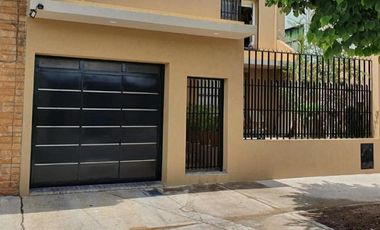 Casa en venta - 3 Dormitorios 4 Baños - 280Mts2 - Villa Lugano