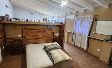 Casa en venta - 3 Dormitorios 4 Baños - 280Mts2 - Villa Lugano