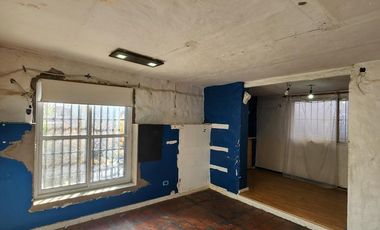 Casa en venta - 3 Dormitorios 4 Baños - 280Mts2 - Villa Lugano