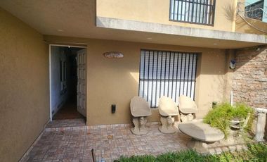 Casa en venta - 3 Dormitorios 4 Baños - 280Mts2 - Villa Lugano