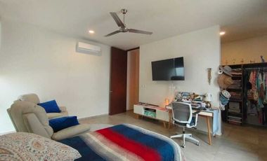 CASA DE 1 PISO EN VENTA SÚPER EQUIPADA EN PRIVADA AL NORTE DE MERIDA, YUCATÁN