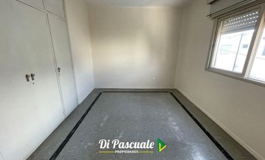 Venta Apto Crédito Hipotecario PH 3 Ambientes con Patio - Moreno Centro