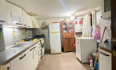 Departamento en Venta - 6 Ambientes - Balvanera