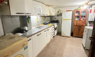 Departamento en Venta - 6 Ambientes - Balvanera