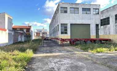 VENTA GALPÓN 1600M² CUB.    1200M² DESC. EN R. MEJÍA - M BUEN ESTADO