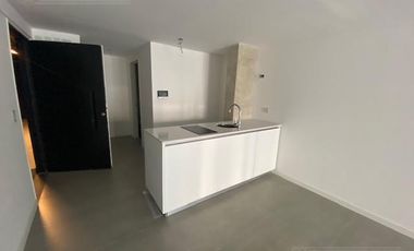 DOMUS PARQUE. Monoambiente divisible. Piso alto.