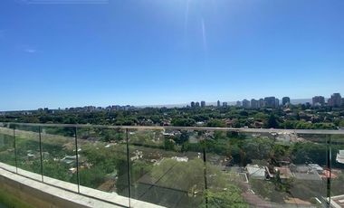 DOMUS PARQUE. Monoambiente divisible. Piso alto.