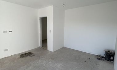 PH a estrenar, 3 ambientes, con cochera y patio