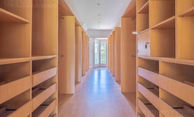 Casa en venta de 5 dormitorios en  La Horqueta