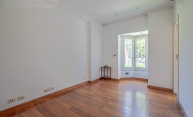 Casa en venta de 5 dormitorios en  La Horqueta