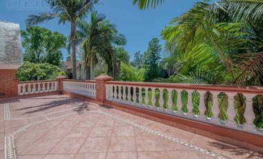 Casa en venta de 5 dormitorios en  La Horqueta