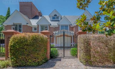 Casa en venta de 5 dormitorios en  La Horqueta
