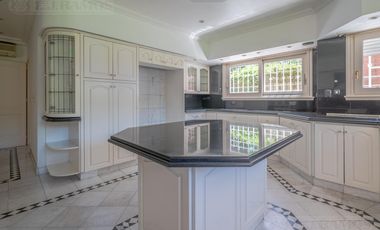 Casa en venta de 5 dormitorios en  La Horqueta