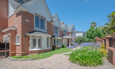 Casa en venta de 5 dormitorios en  La Horqueta