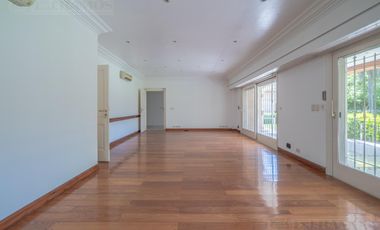 Casa en venta de 5 dormitorios en  La Horqueta