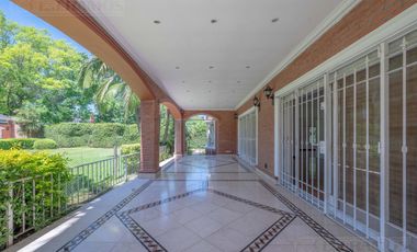 Casa en venta de 5 dormitorios en  La Horqueta