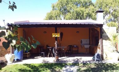 Casa en venta - 2 Dormitorios 1 Baño - Cochera - 600Mts2 - Mar del Tuyú