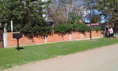 Casa en venta - 2 Dormitorios 1 Baño - Cochera - 600Mts2 - Mar del Tuyú