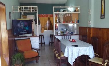 Casa en venta - 2 Dormitorios 1 Baño - Cochera - 600Mts2 - Mar del Tuyú