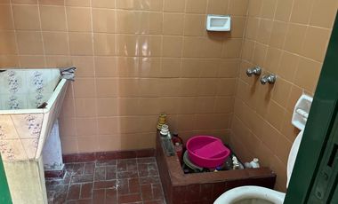 Casa tipo Chalet con 2 dormitorio cochera y jardin APTA CREDITO!!!